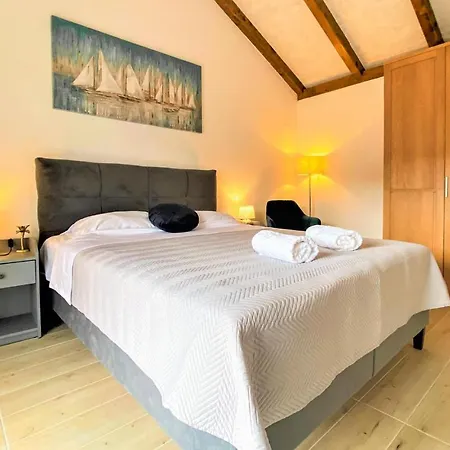 Holiday home In With Wifi