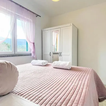 In With Wifi Holiday home *