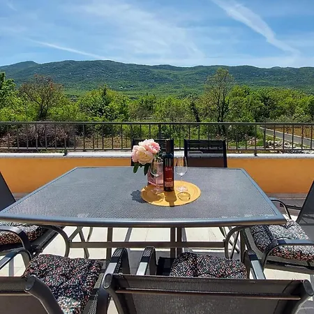 Luxurious In Vrgorac